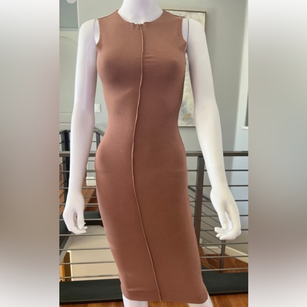 Naked wardrobe - M - worn once -